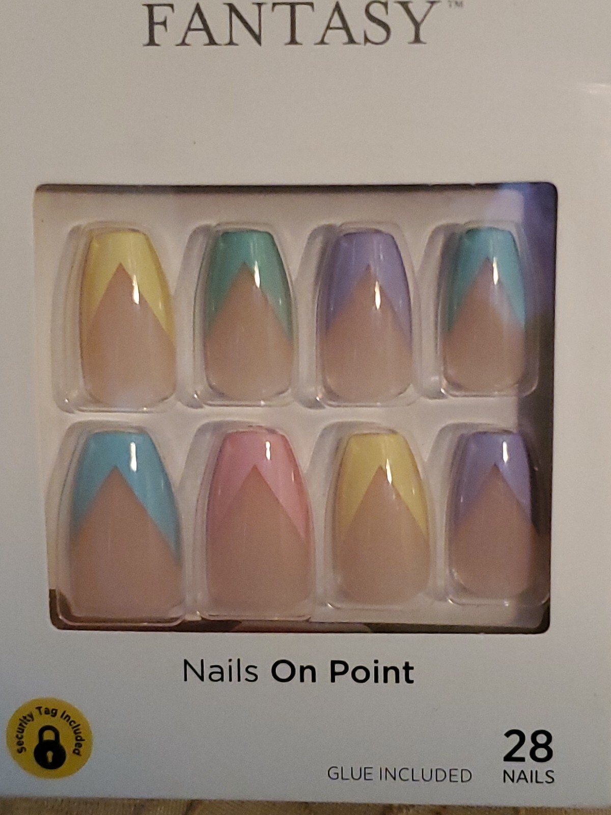 KISS-VOGUISH-FANTASY-86798 FV05-MEDIUM LENGTH-COLORED TIPS/NEW/BOXED