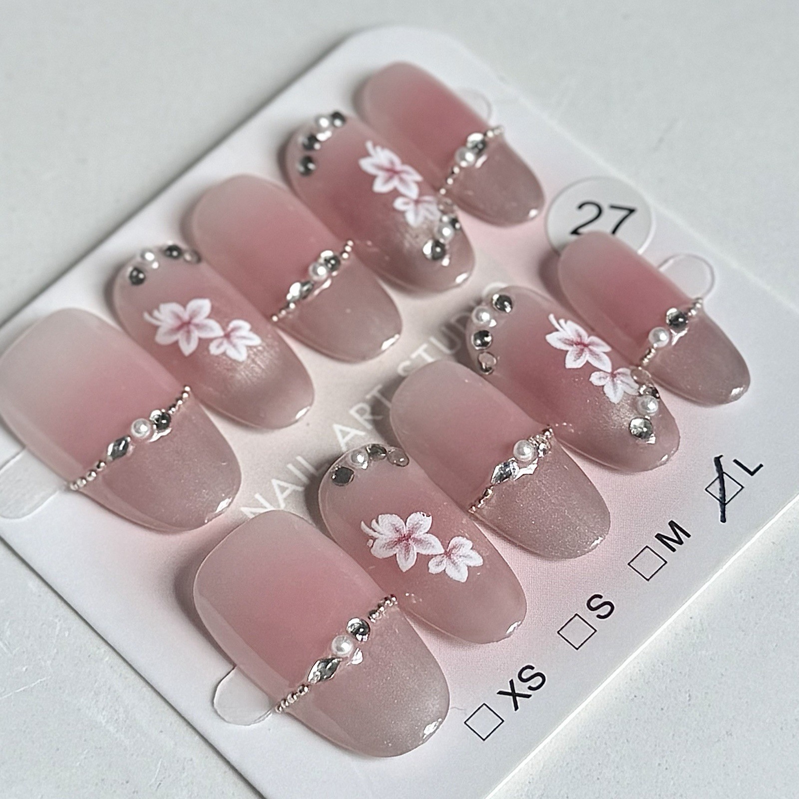 Handmade Flowers Press-On Nails Medium Oval Size L Reusable Fake Nail