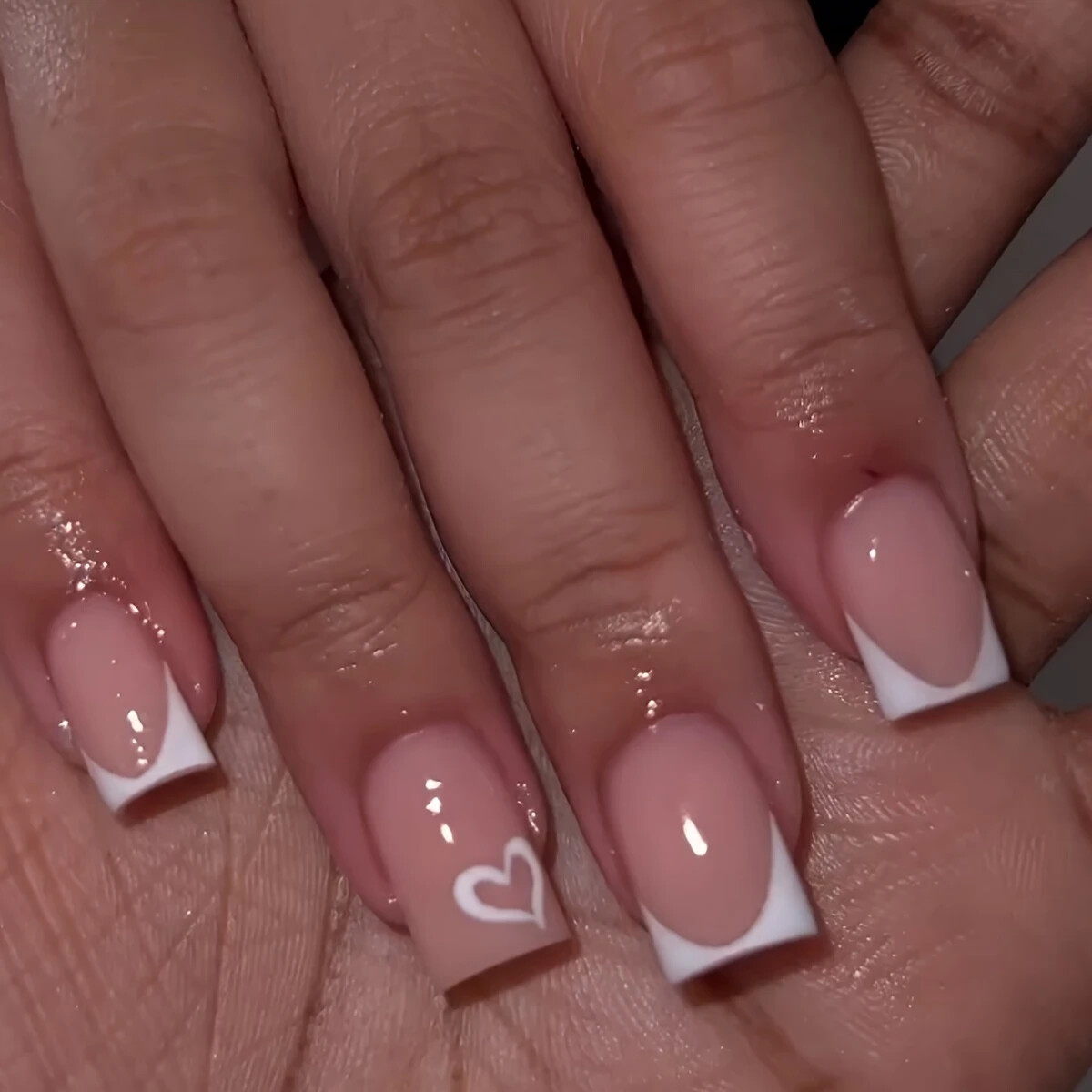 24pcs Medium Square Press-On Nails Set, White Love Heart Design Nail
