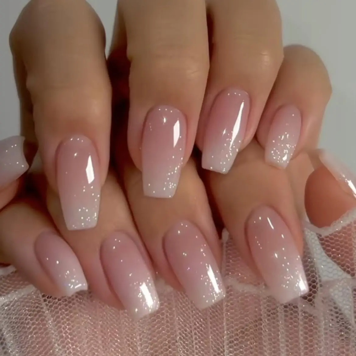 24PCS Press on Nails Short Almond Medium Fake False Nails With Glue Acrylic