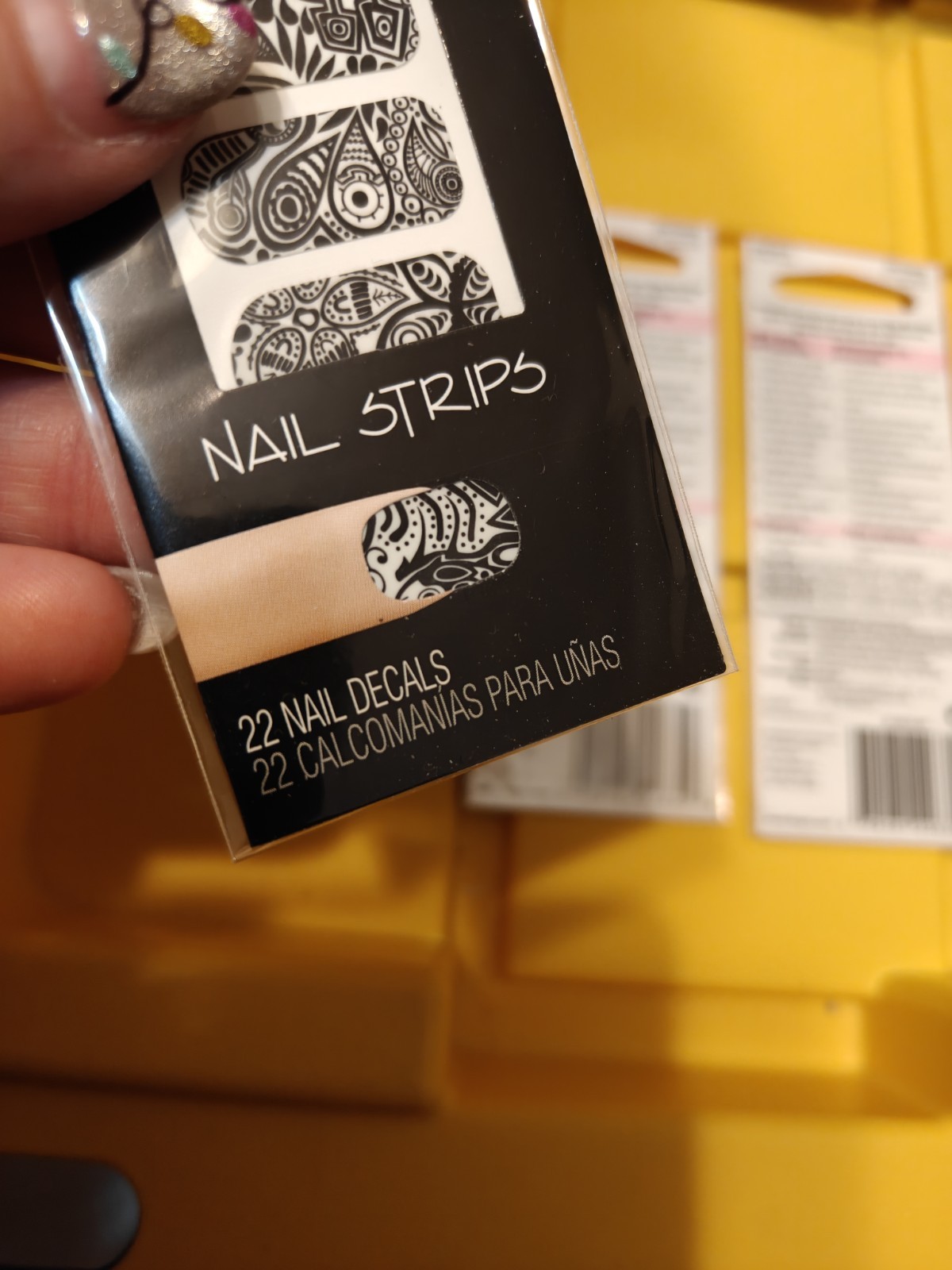 NK2- Fing’rs Edge #22635- 4 Packs of Each Nail Strips. 22 Strips In Each Pack