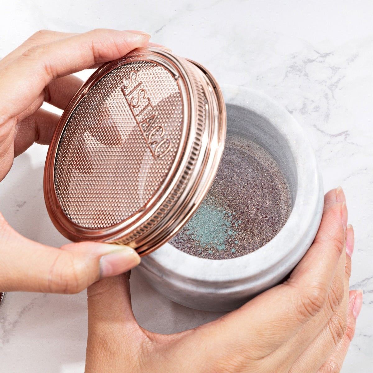Sistaco “The Pedestal” Nail Powder Catch Tray