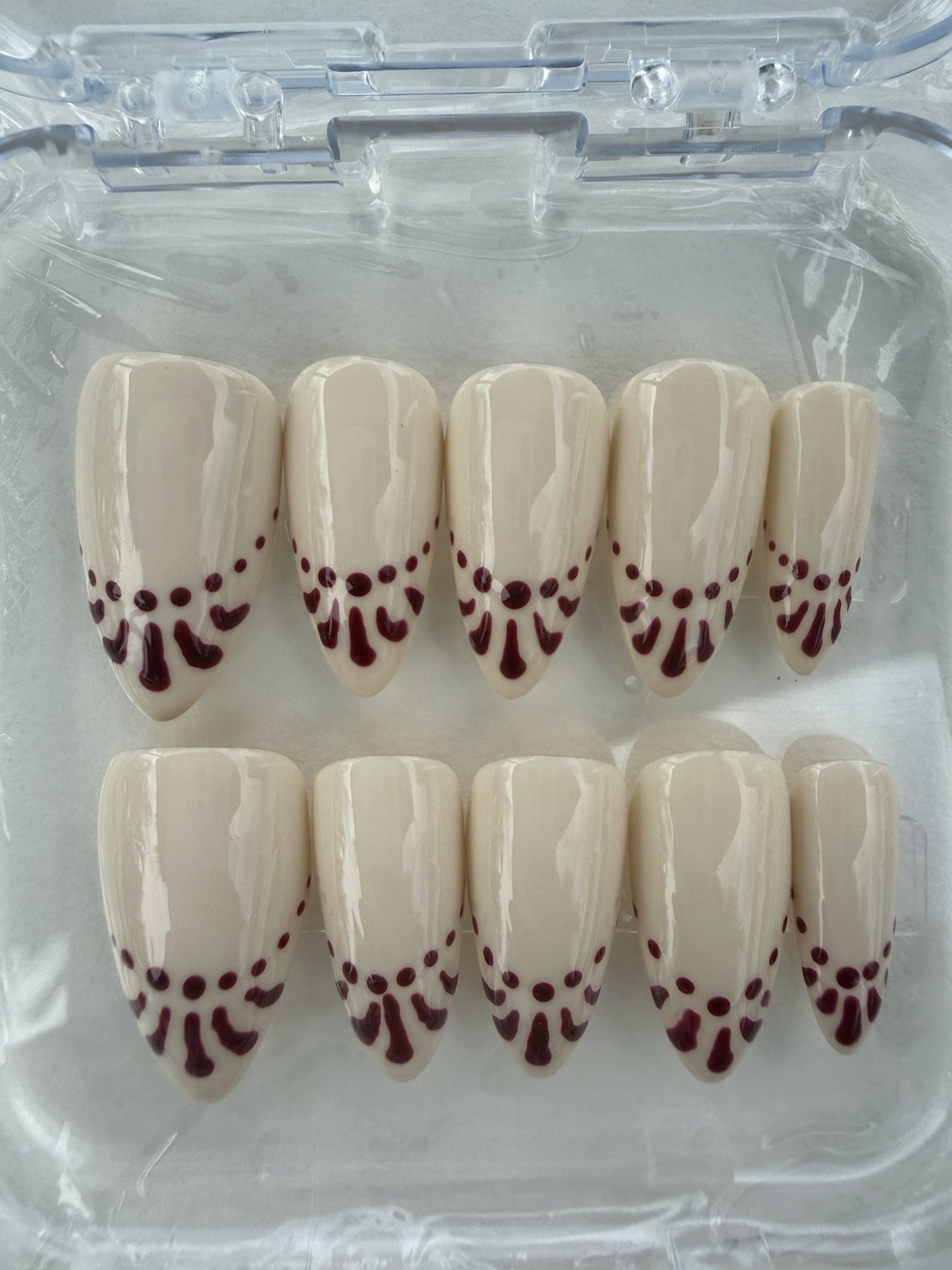 Press On Nails Handmade Apres Short Almond With Beige And Dark Red Design Size M