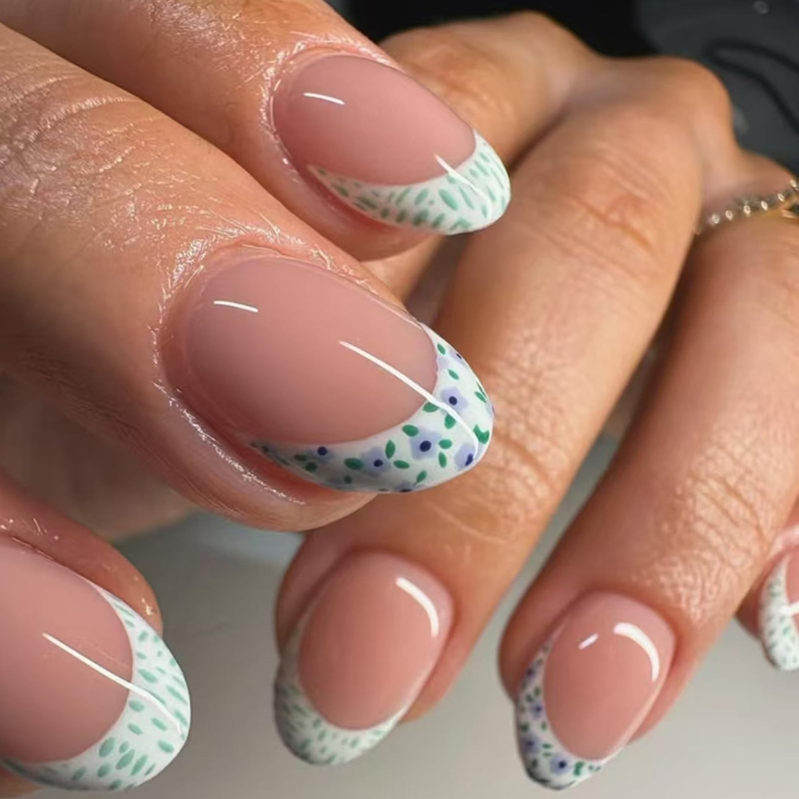 Flower French Tip Press on Nails Short Oval Fake Nails Fall False Nails Gloss…