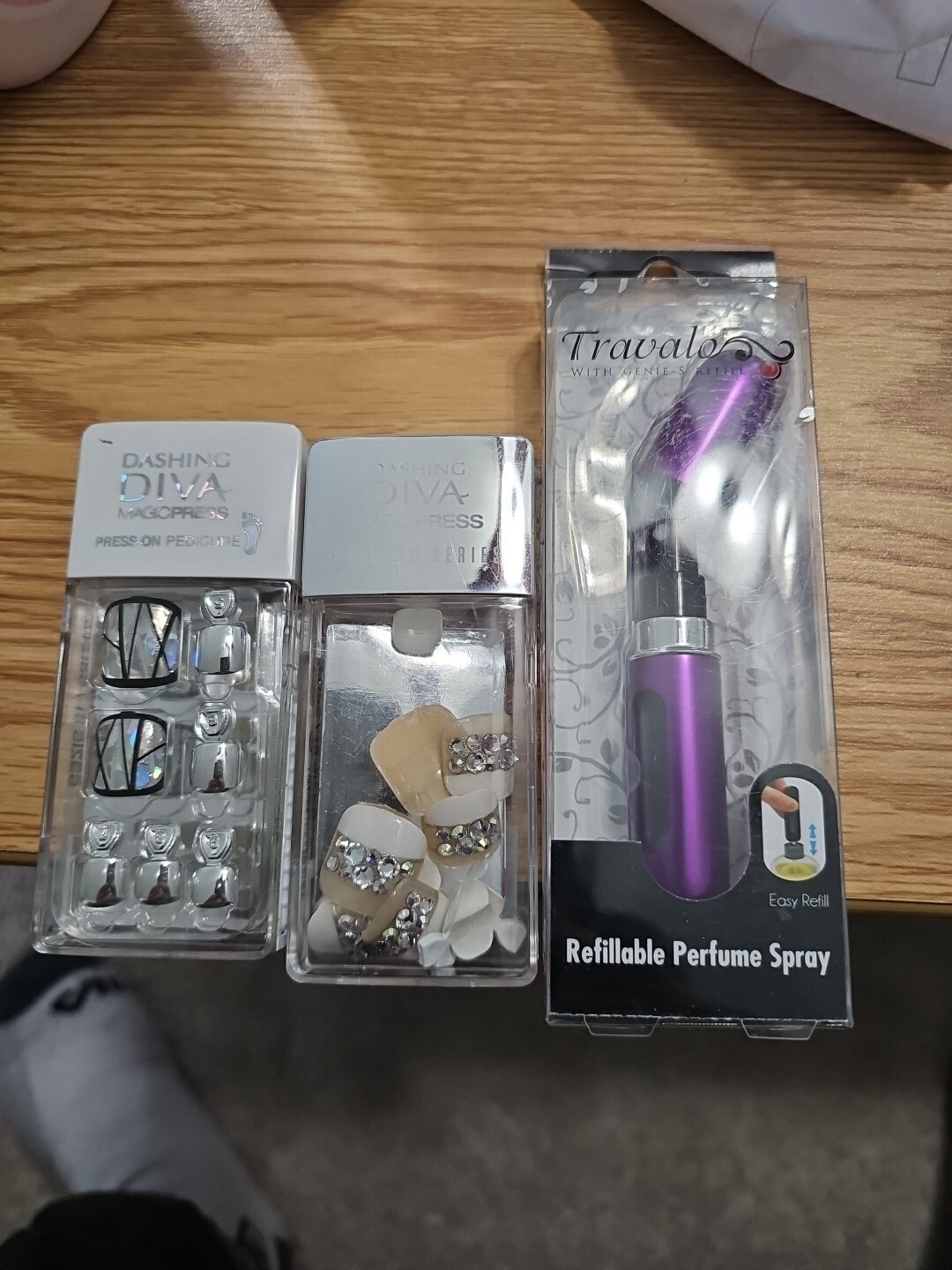 Magic Press: Press-On Nails MDR 180P, MDR 166PP, Travel Perfume Spary Refill