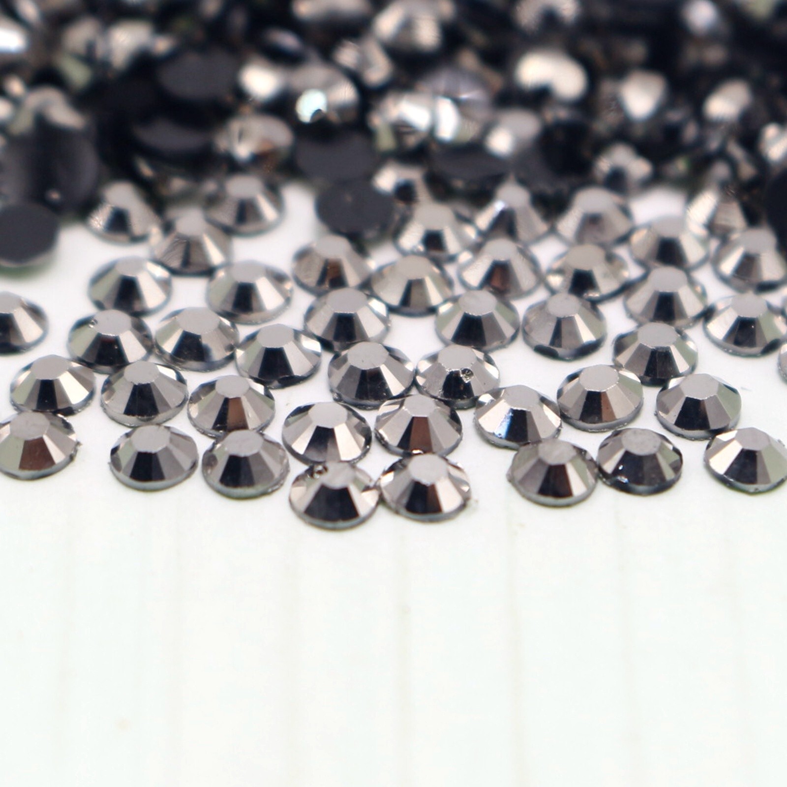 2000 Gunmetal Acrylic Faceted Round Flatbacks Rhinestone Gems 3mm 12ss Nail Art