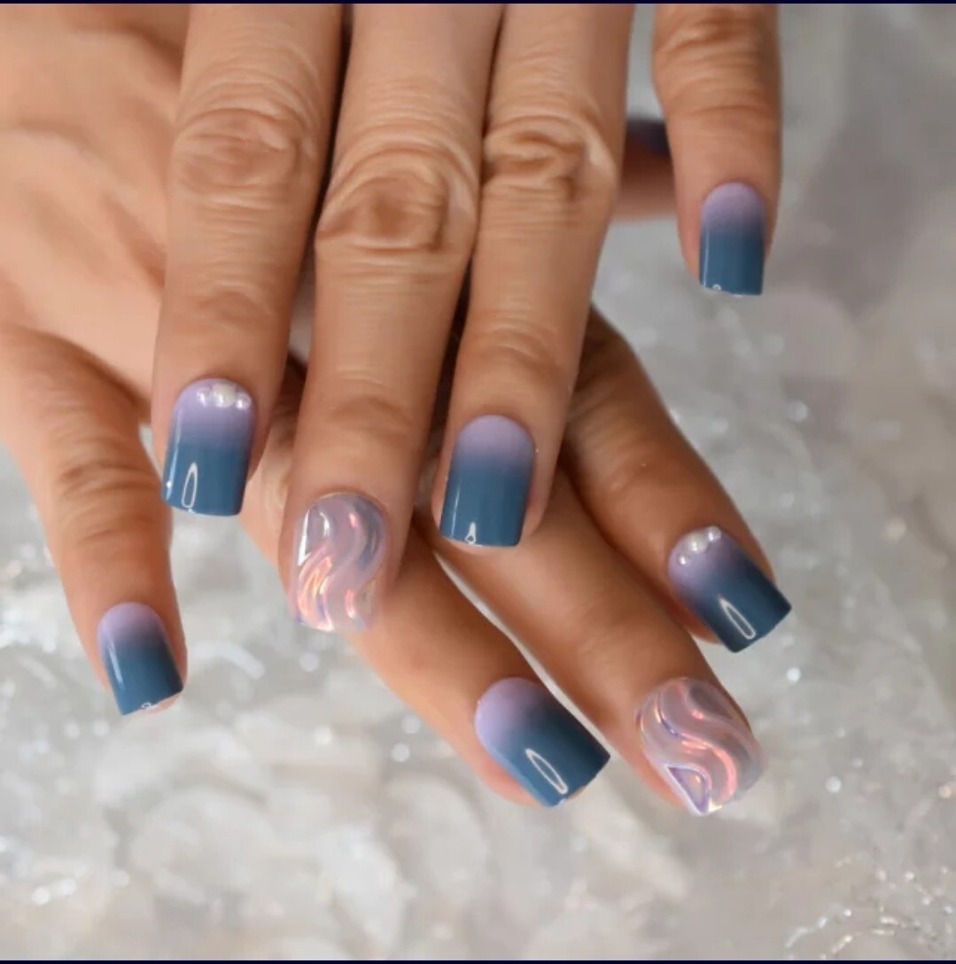 24 Unique 3D Swirl Press On Nails Short Ombre purple blue holographic Glue On di
