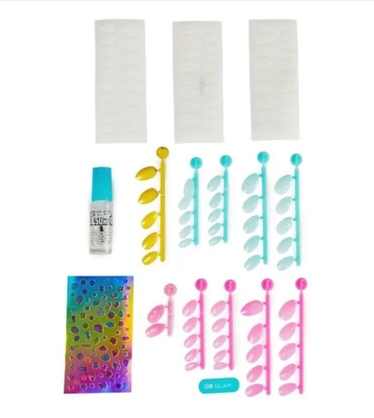 Cool Maker Go Glam Nail Surprise Press on Manicure Set