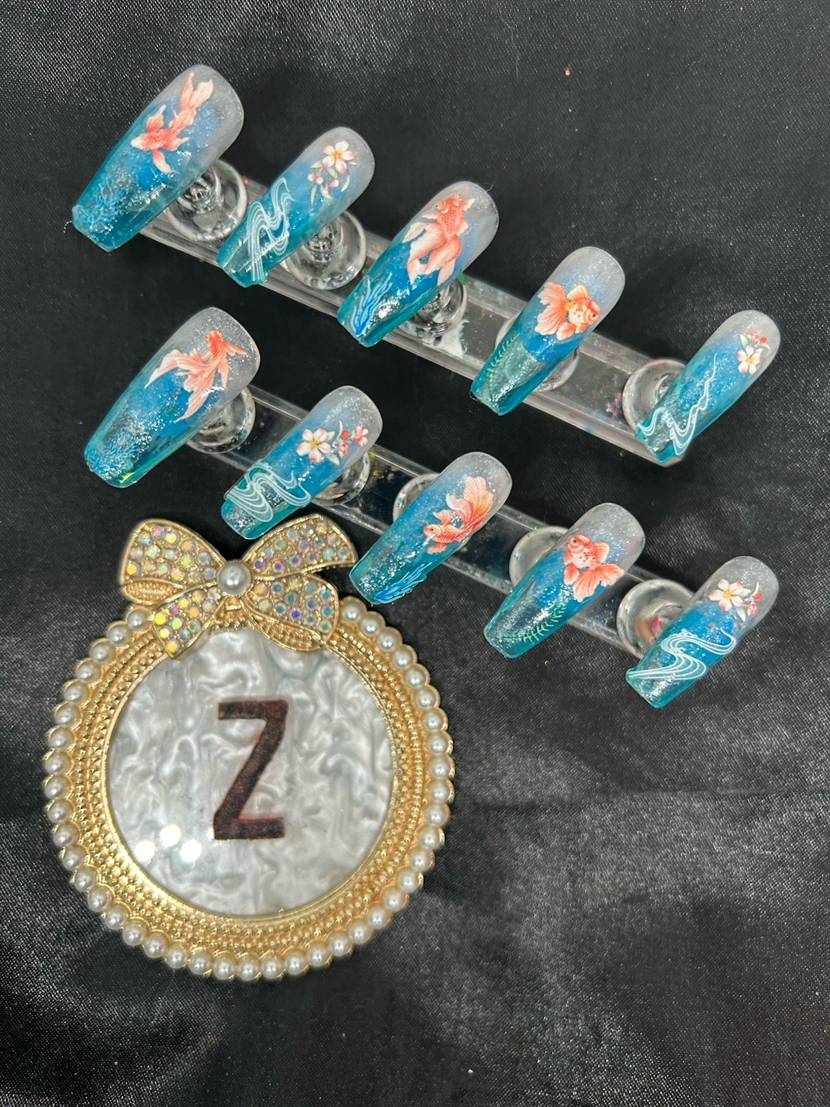 Z NAILZ! Handmade L Coffin Goldfish Scene Shiny Top Coat Press On Nails