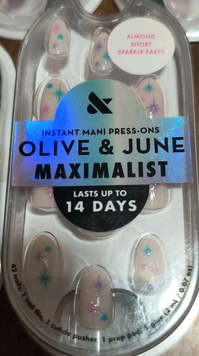 (5) x Olive & June Maximalist Instant Mani Press-Ons