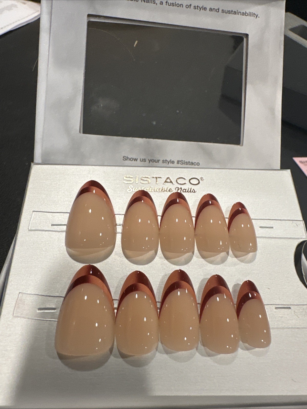 Sistaco Unreleased Sustainable Press On Nails Crimson Curve Almond Medium New