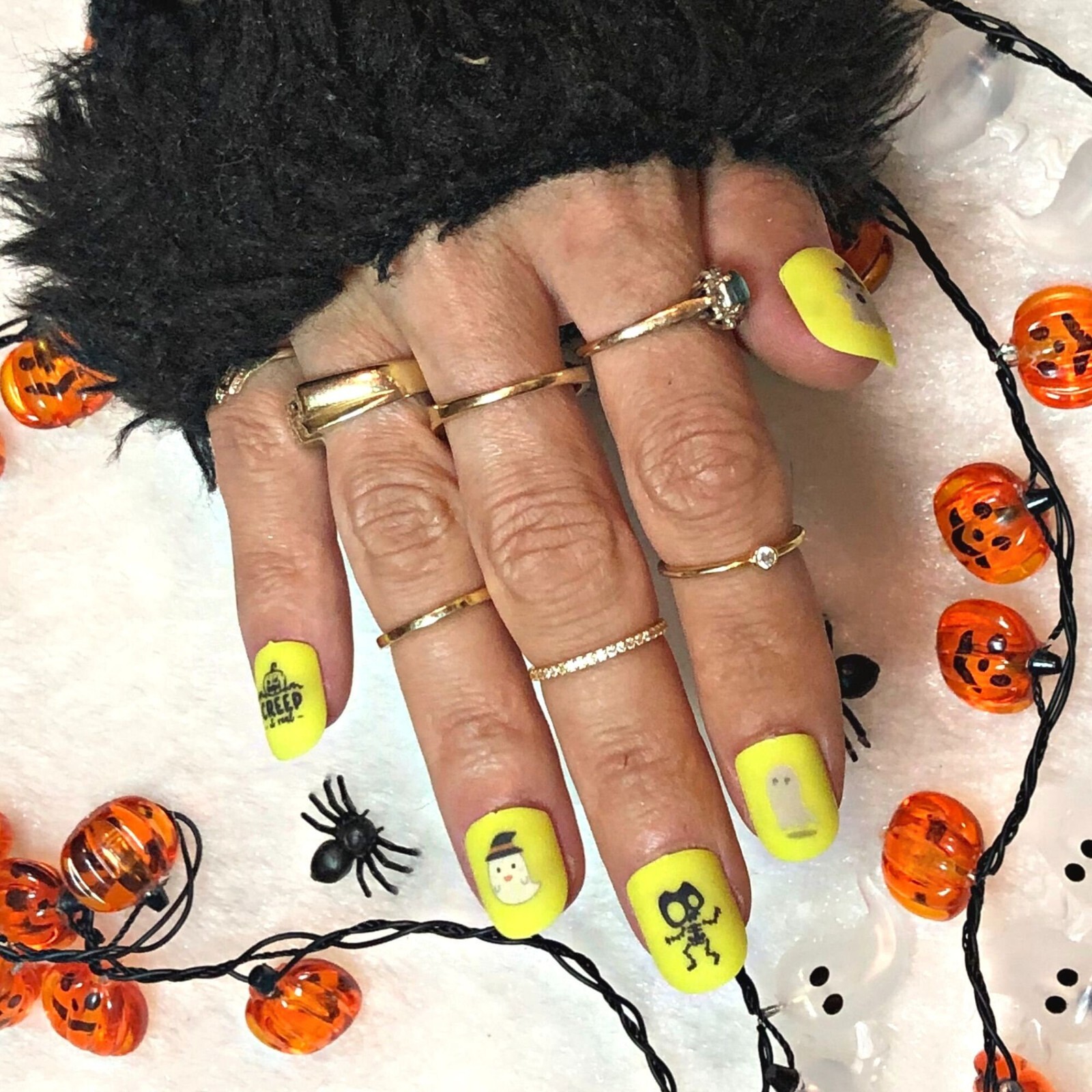 Halloween Nails, Bright Yellow -Press on nail set- Size 0-8, Short Square