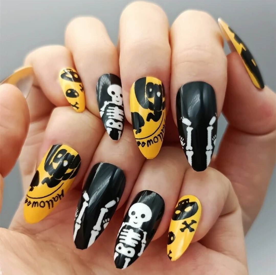 24 Halloween Press on nails kit w glue Black Skulls goth Skeletons Cute