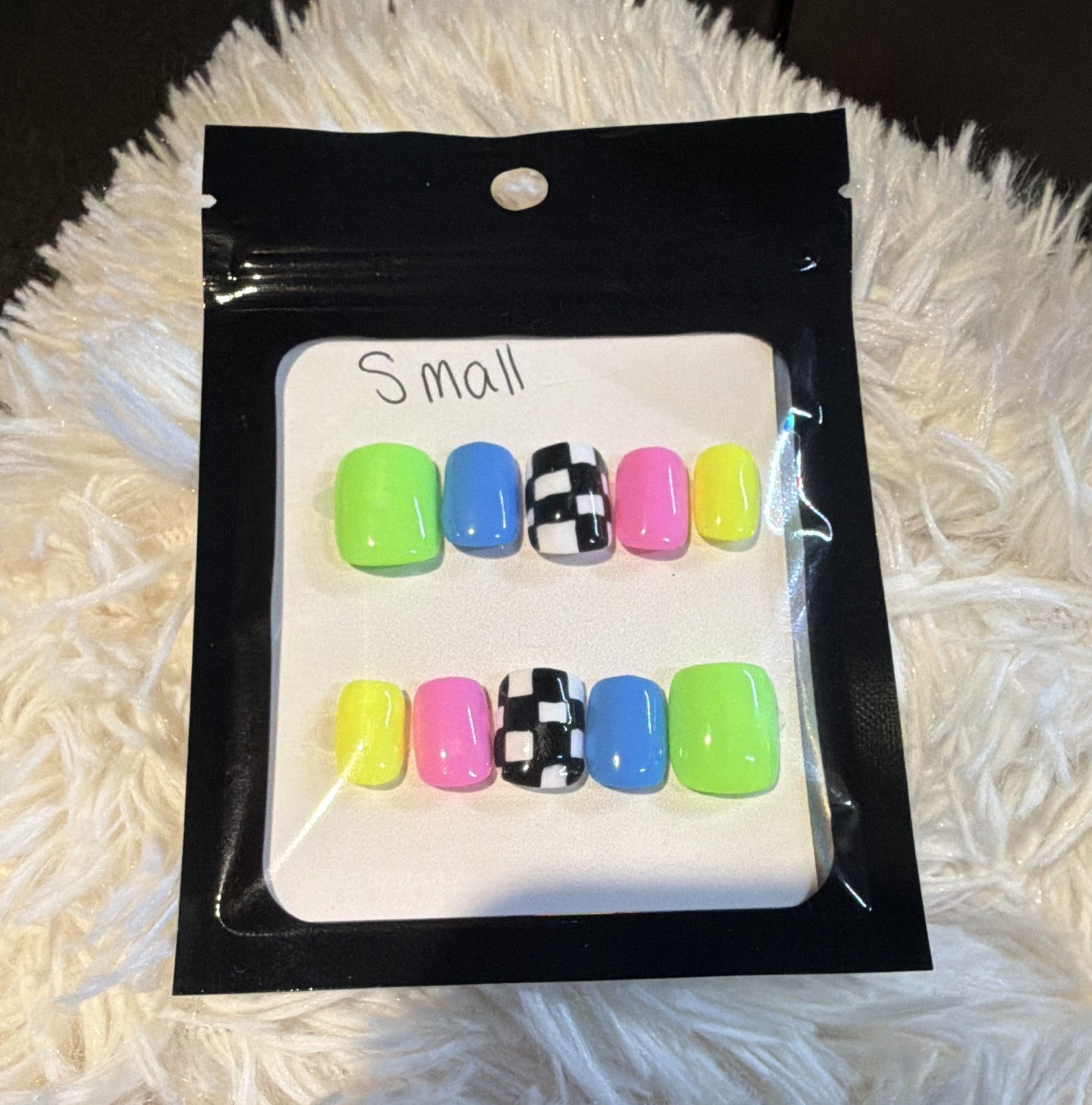 Multicolor Checkerboard Square Short Acrylic Press-On Nails Set Shiny