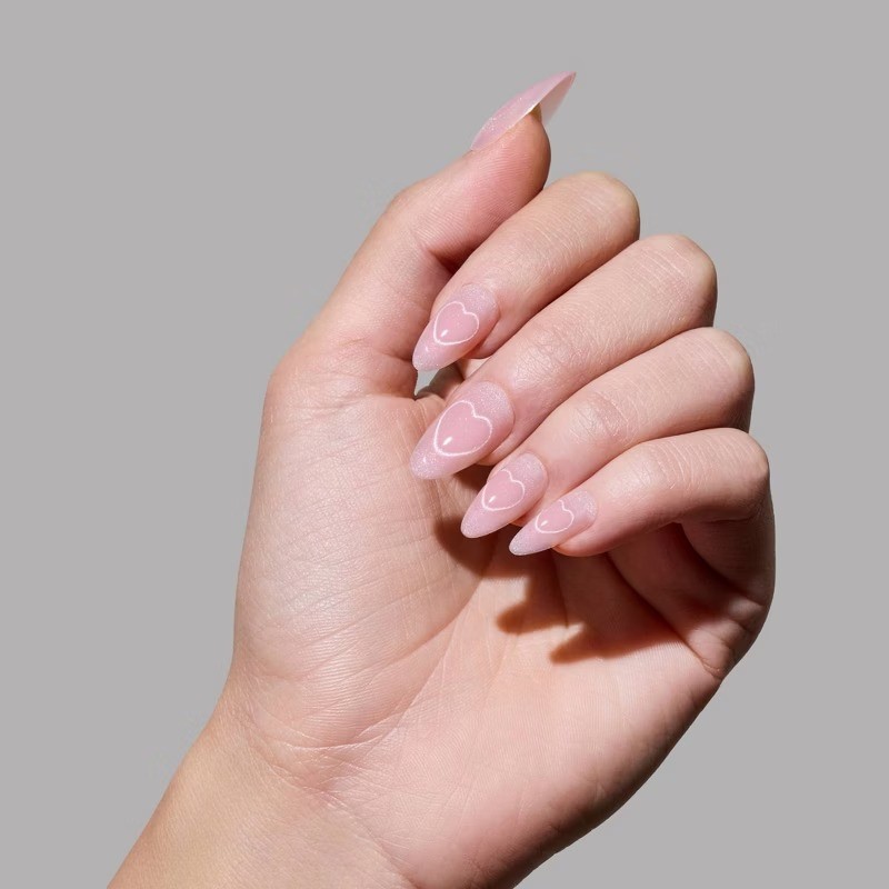 Soulmate Energy Fake Nails: Almond Shape, 30 Pieces, Velvet Finish