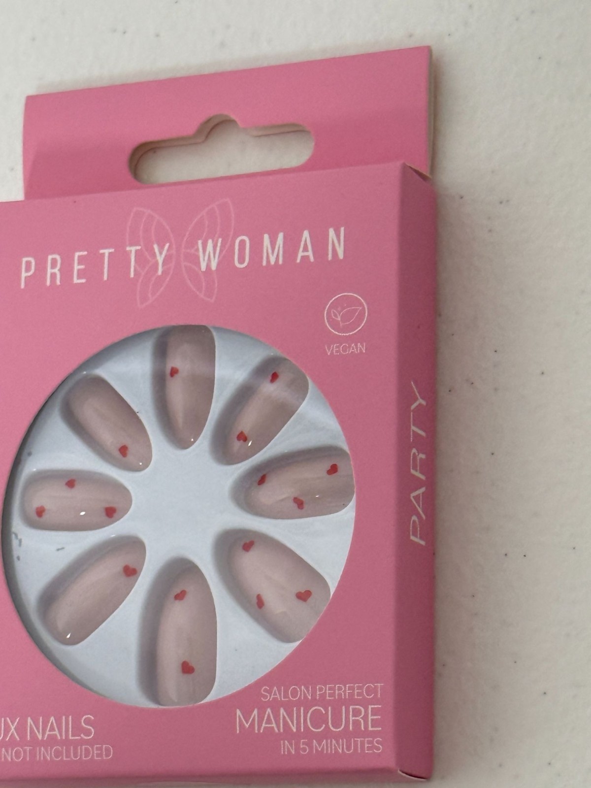 Pretty Woman Faux Nails Heart Design Press On Nails Vegan 12 Count New