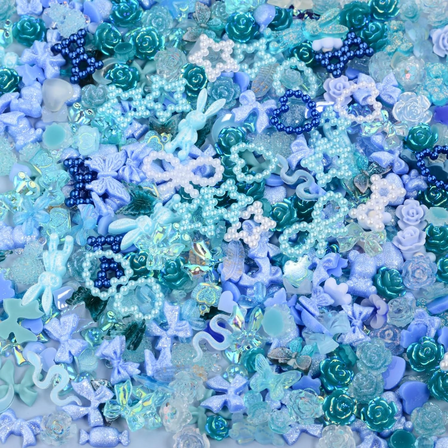 650Pcs 3D Nail Charms Set with Rhinestones, Pearls, and Metal Gems (Blue)