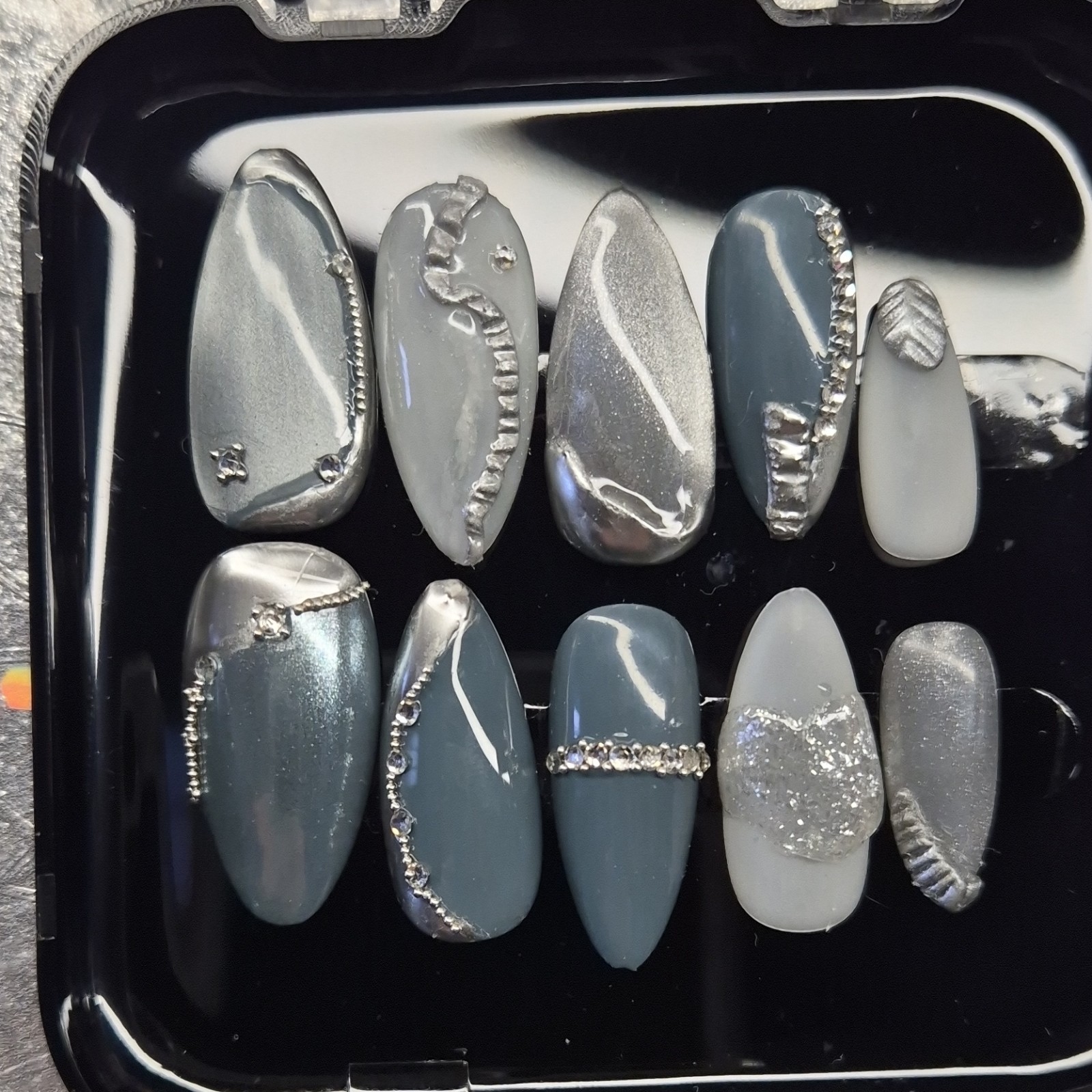 Nikki N Her Nails Silver Gray White 3D Glitter Almond Press-On Nails Pre-Design…