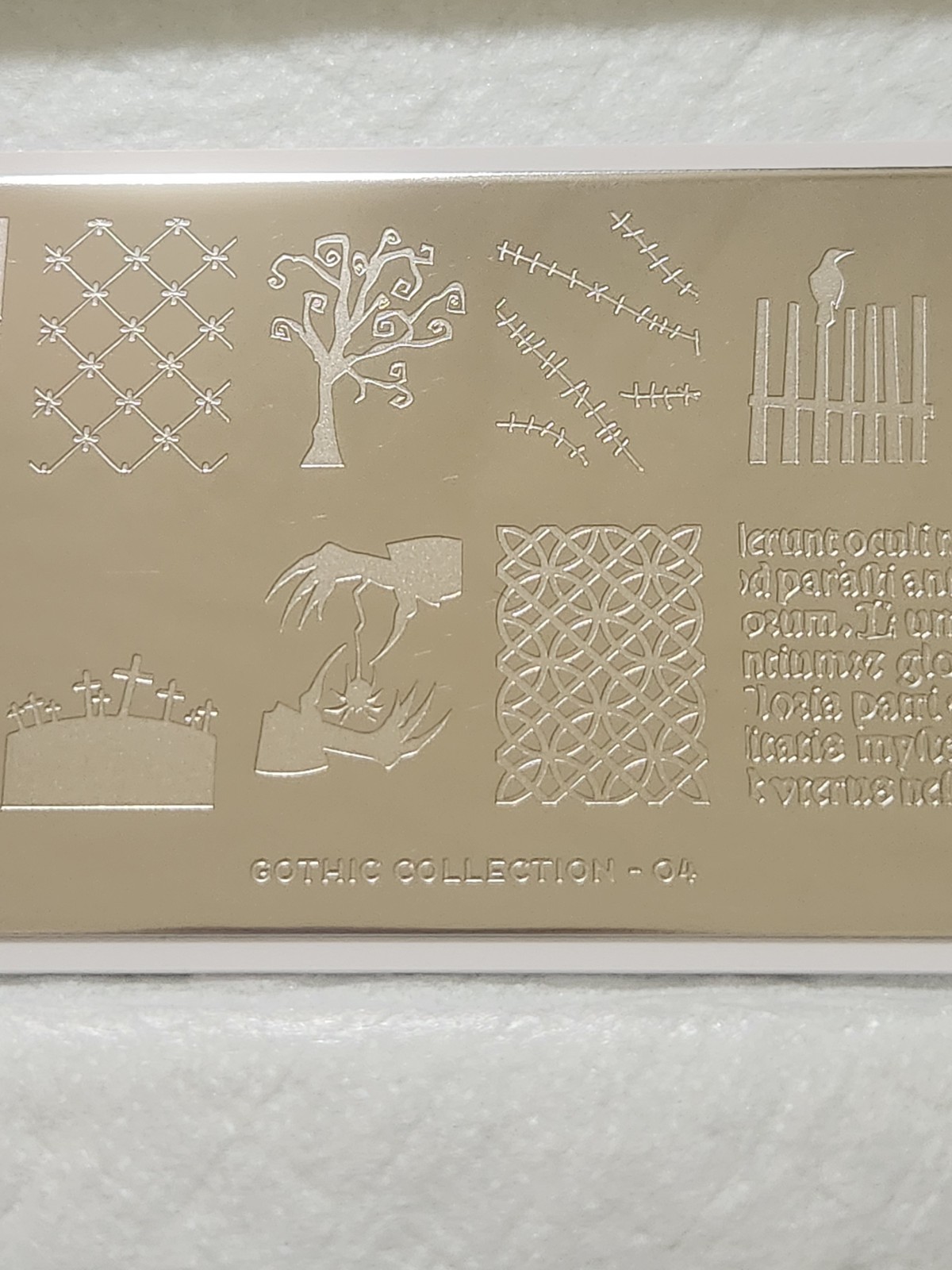 MoYou London Nail Stamping Plate – Gothic 04