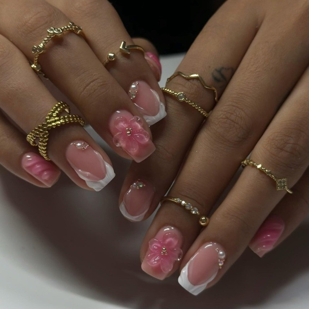 Press-On Nails with Hand-Painted Flowers, Glitter 3D Pearls Elegant Fake Nails