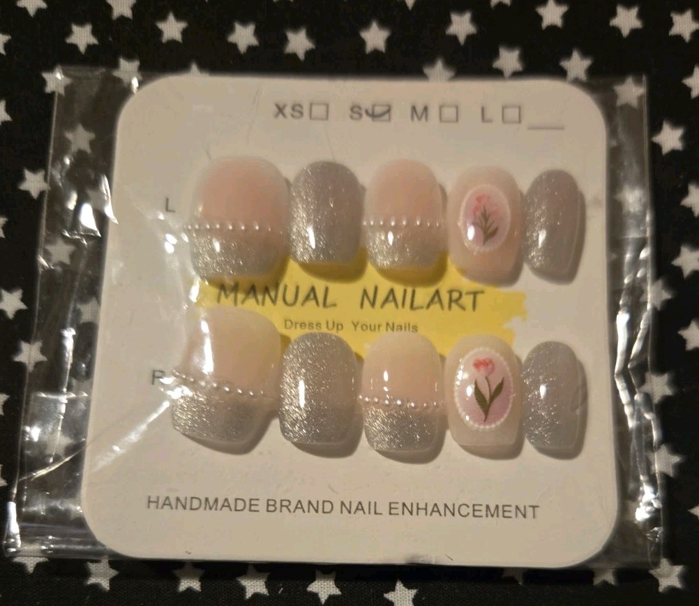 French Design “Unbranded” Press On Nails Size S