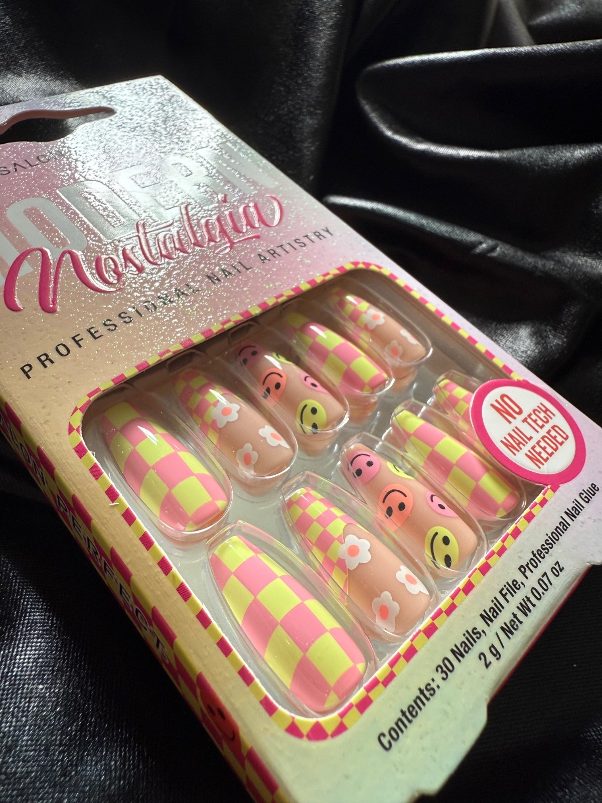 Salon Perfect Press On Nails, Modern Nostalgia w/smiley faces~With Free Gifts❣️