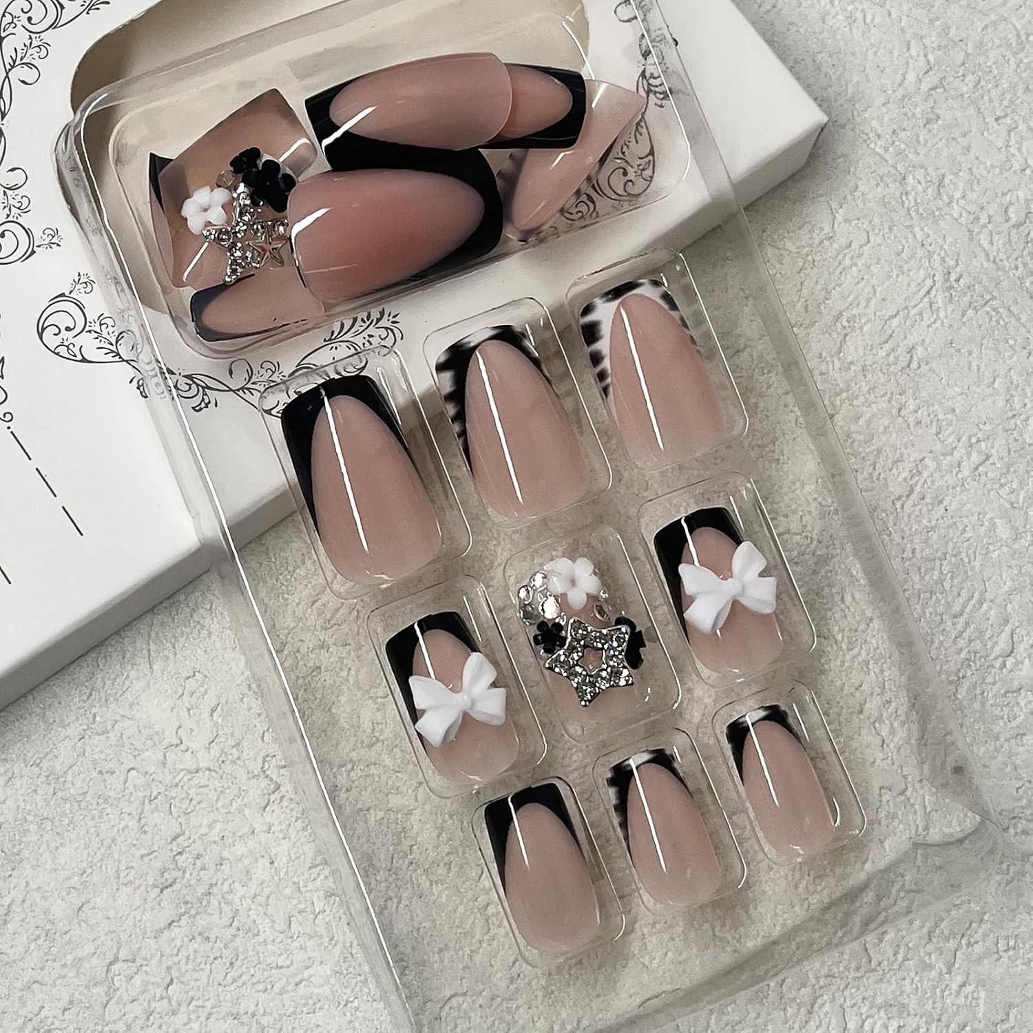 French Tip Press on Nails Short Square Fake Nails with Bow Charms Designs Bla…