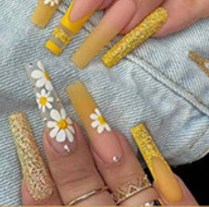 5-Pack Press-On Nails –Assorted Styles – Long-Lasting – Free Shipping –Nail Kits