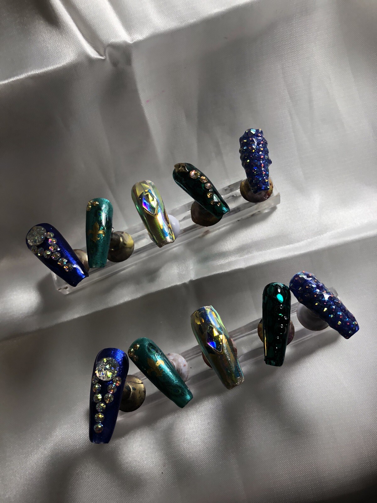 Z NAILZ! Gorgeous Set Of Handmade, Custom, MARDI GRAS Themed Press On Nails
