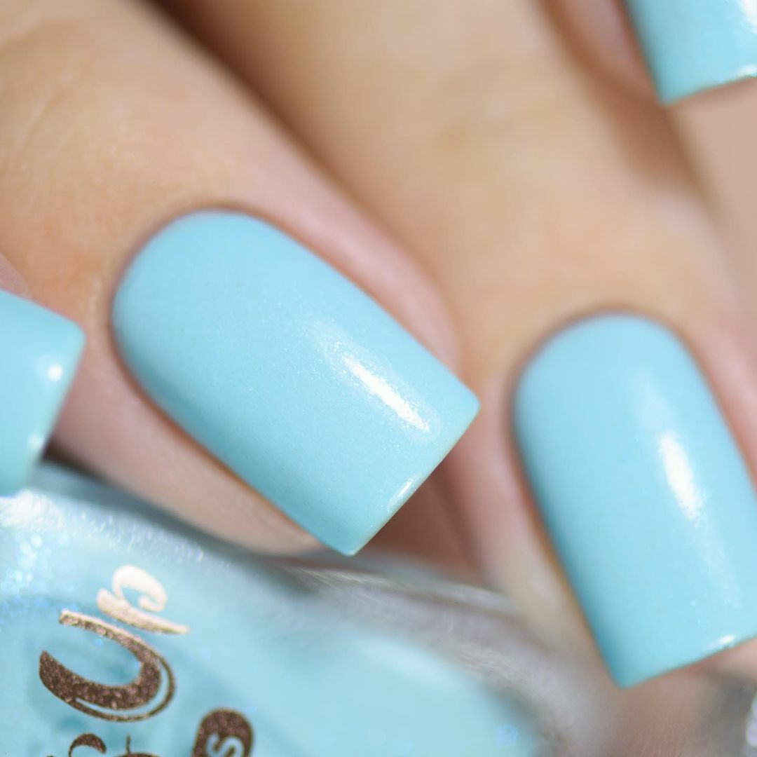 Lost Frost Regular Polish (Light Blue Crelly with Blue Iridescent Shimmer)