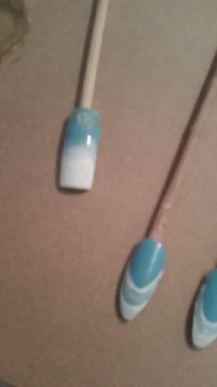 Press-On Nails Nails| Kawaii Blue/White French| Shape Almond| Size Medium| Reusa