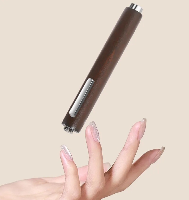 3-in-1 Magnetic Nail Art Pen with Strong Magnets for Cat Eye UV Gel Designs