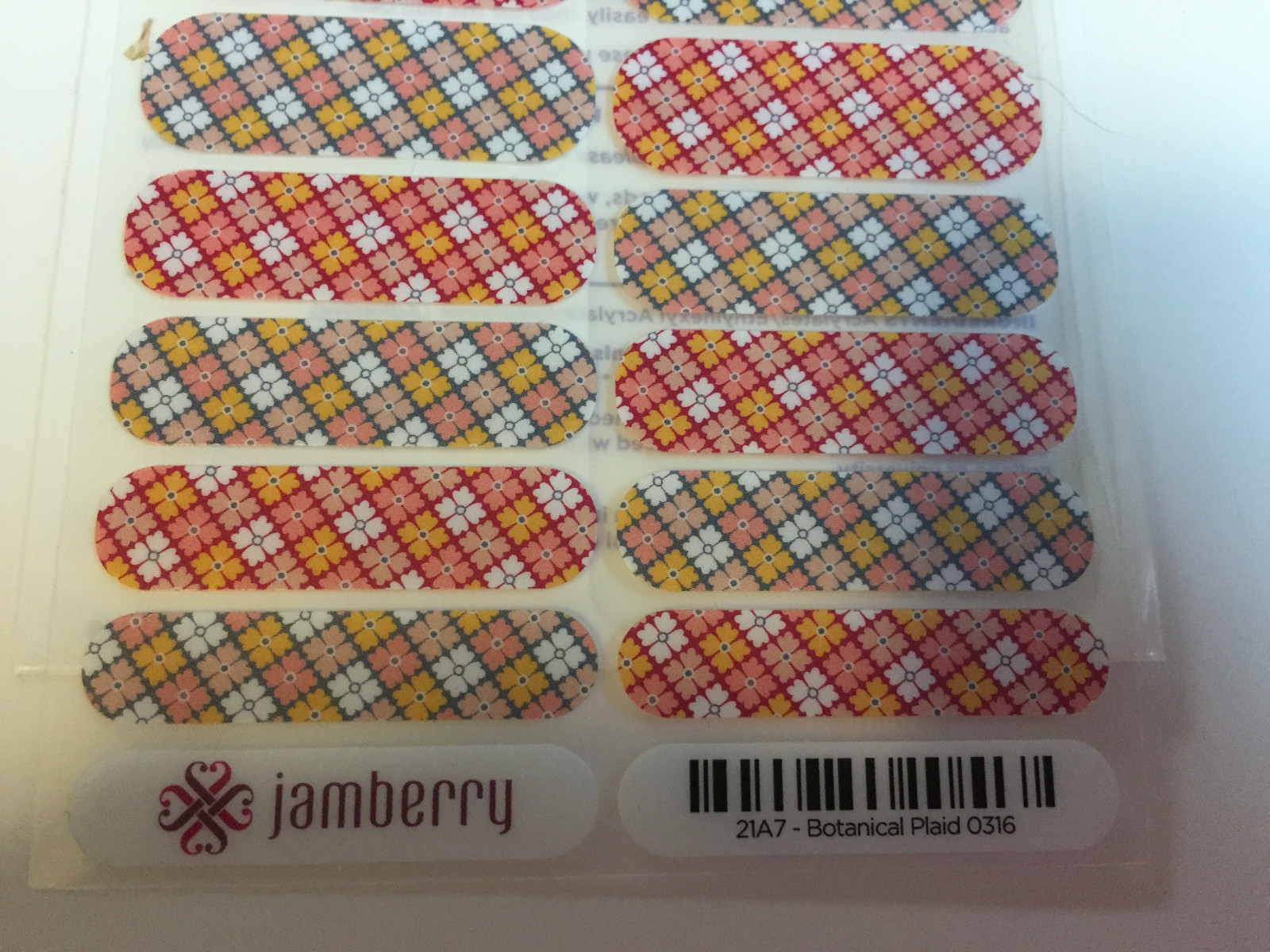 Jamberry Vinyl Nail Wraps ~ Full Sheet ~ Botanical Plaid ~ Retired ~(New)