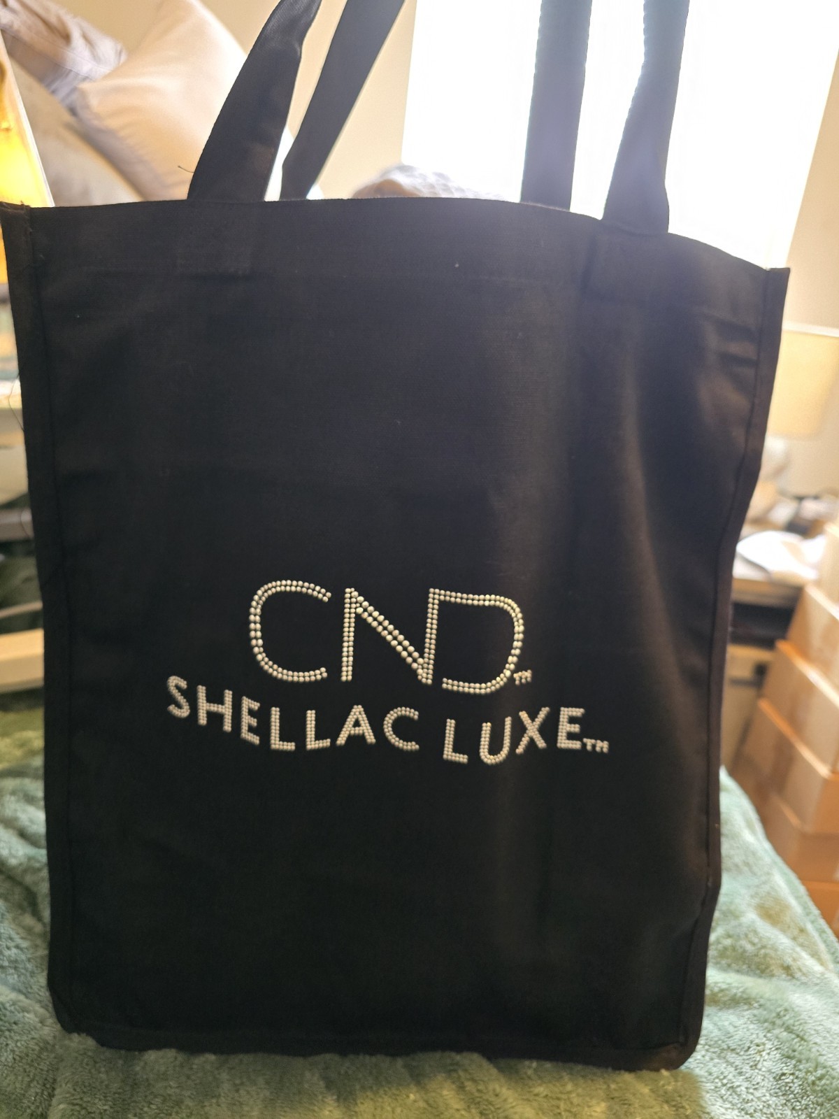15 CND Shellac Luxe Black tote bags studded logo CND (Creative Nail Design)