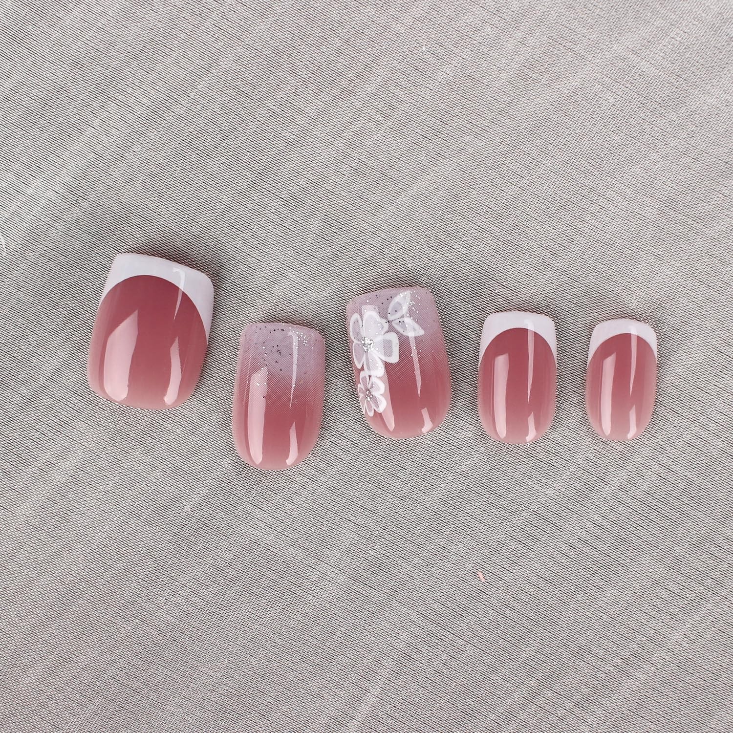 Mivota Short Square Press On Nails Short, 31-White flowers with diamonds