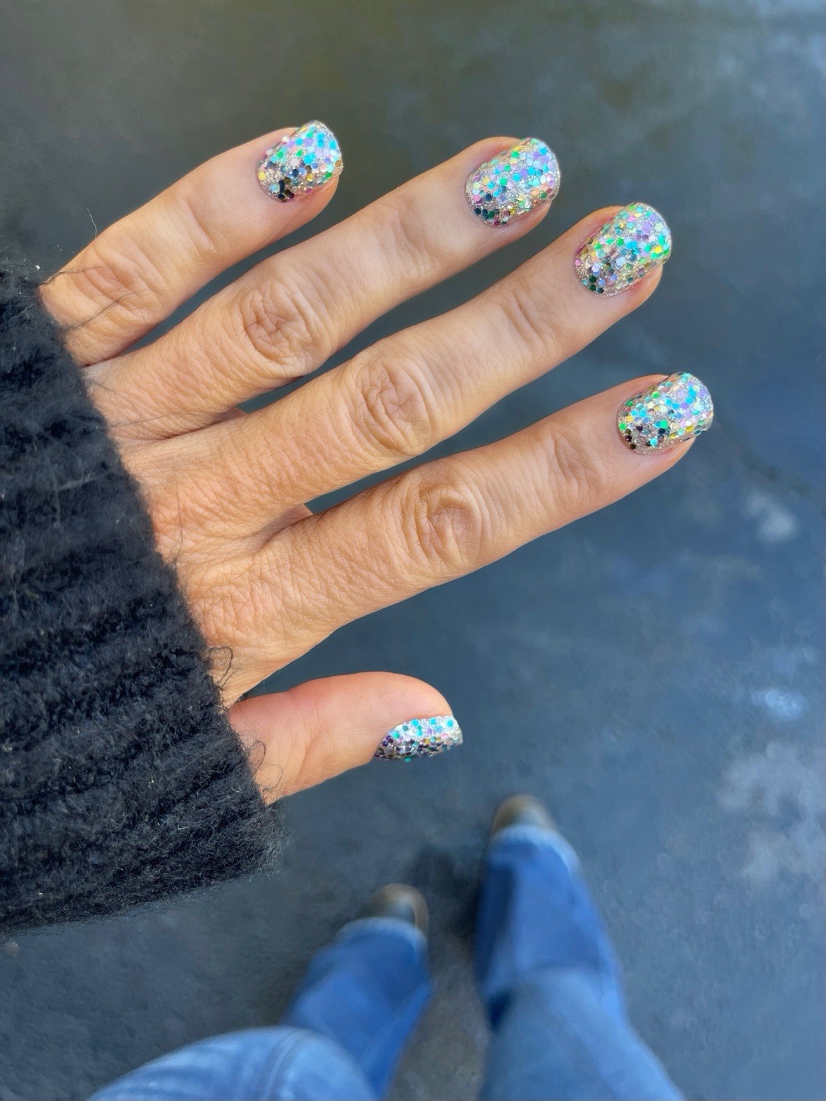 Red Aspen Press On Nails, Short Square, Groovin’ at Mardi Gras, Manon