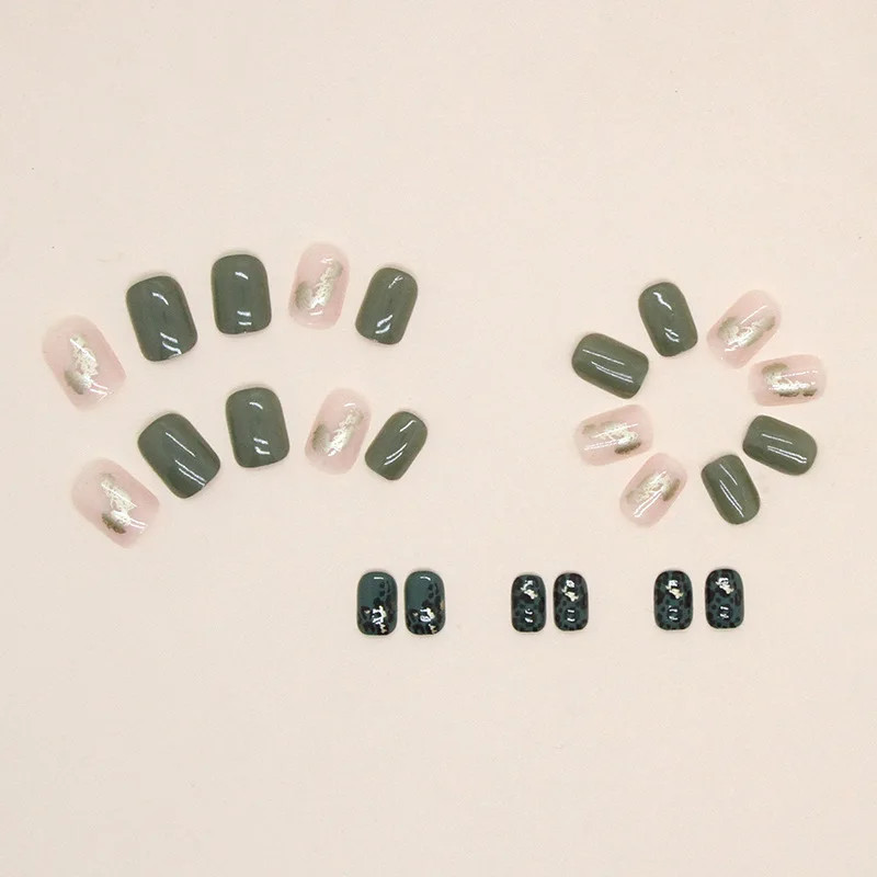 24 pieces of ins-style short press-on nails (square shape), paired with 1 piece