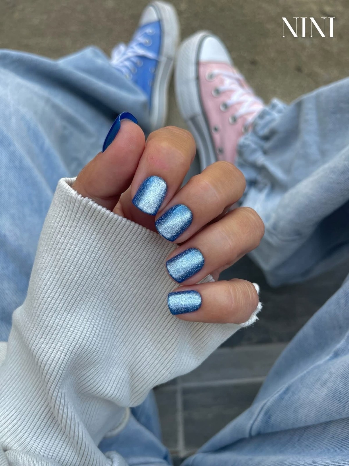 Red Aspen Press On Nails-Natural Born Star, Nini Short Square Blue
