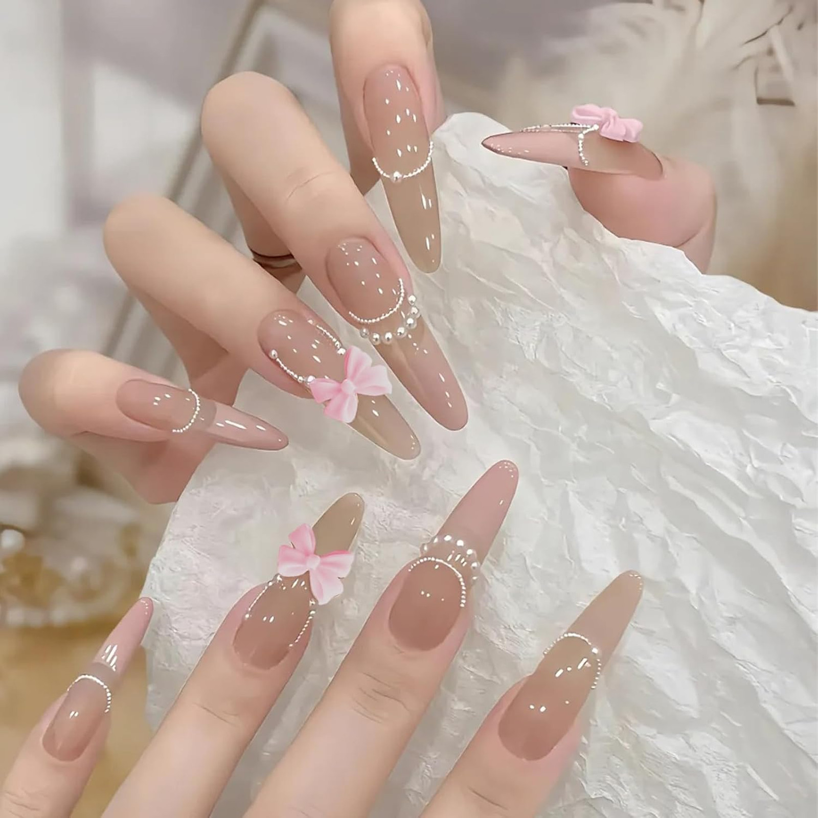 300 Pcs Nail Art Rhinestones and Flatback Pearls Set, Bowknot and Crystal