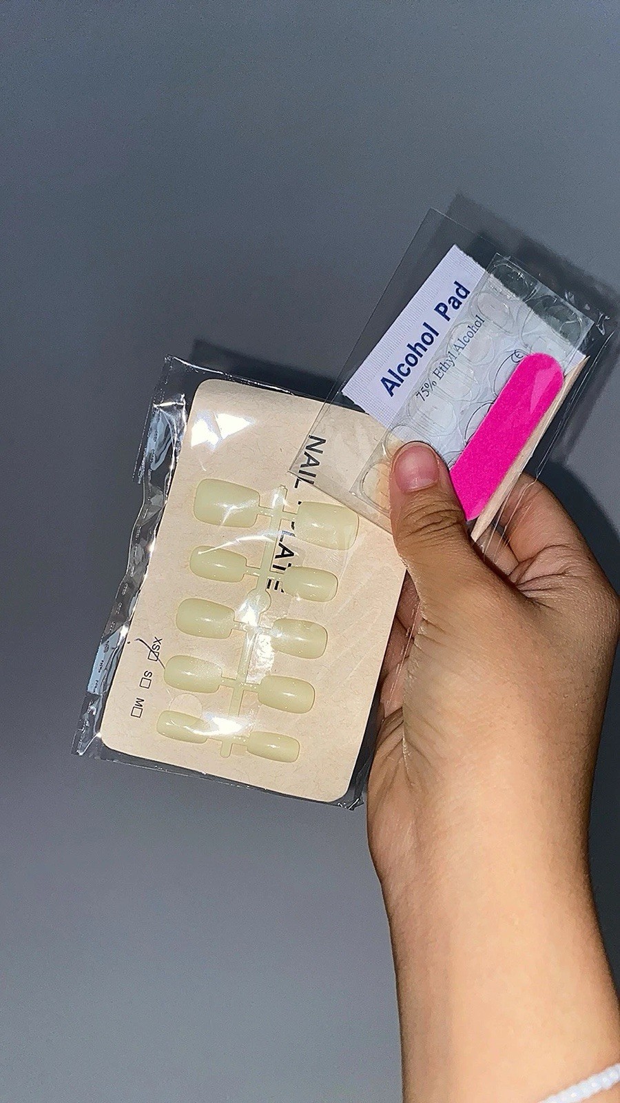 Sleek Nude Press – on Nails | Minimalist Manicure XS S M