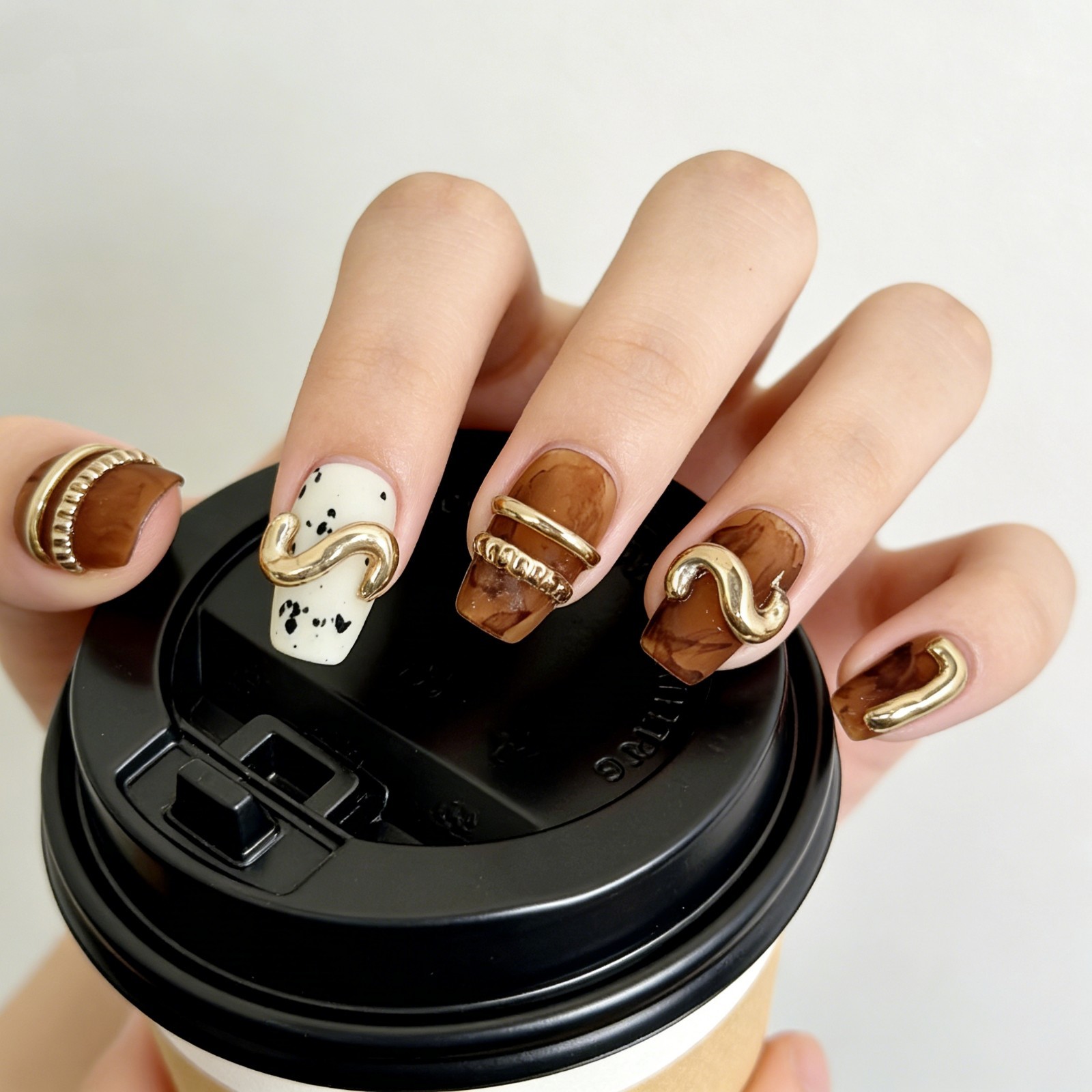 Vintage Metal Twist Brown Coffee Press-On Nails with Pearl Accent – Square Shape