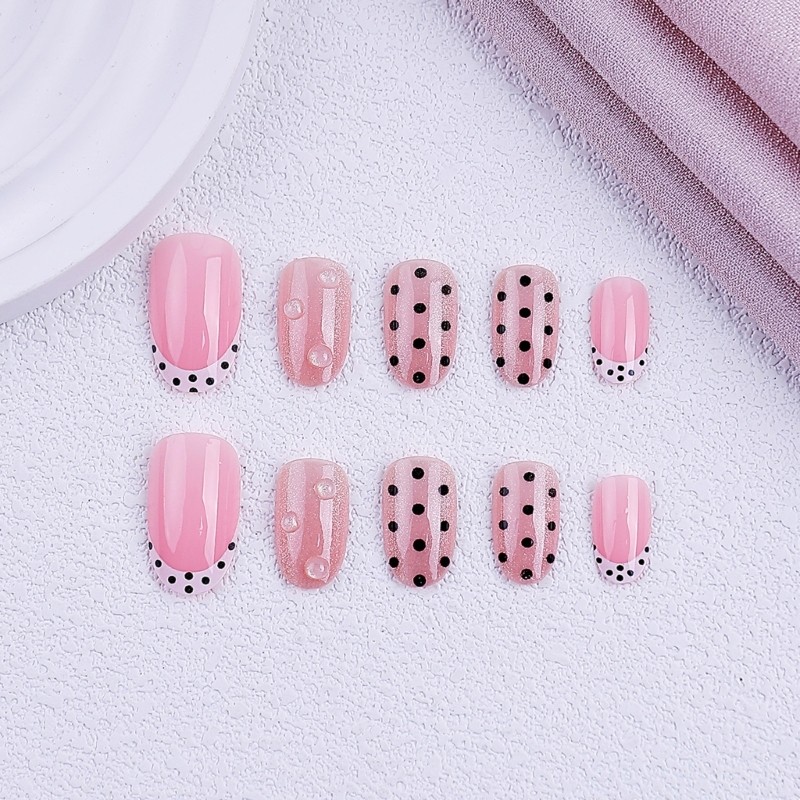 Fashionable Cats Eye Dot Press On Nail Set Of 24 Long Lasting Shine For Parties