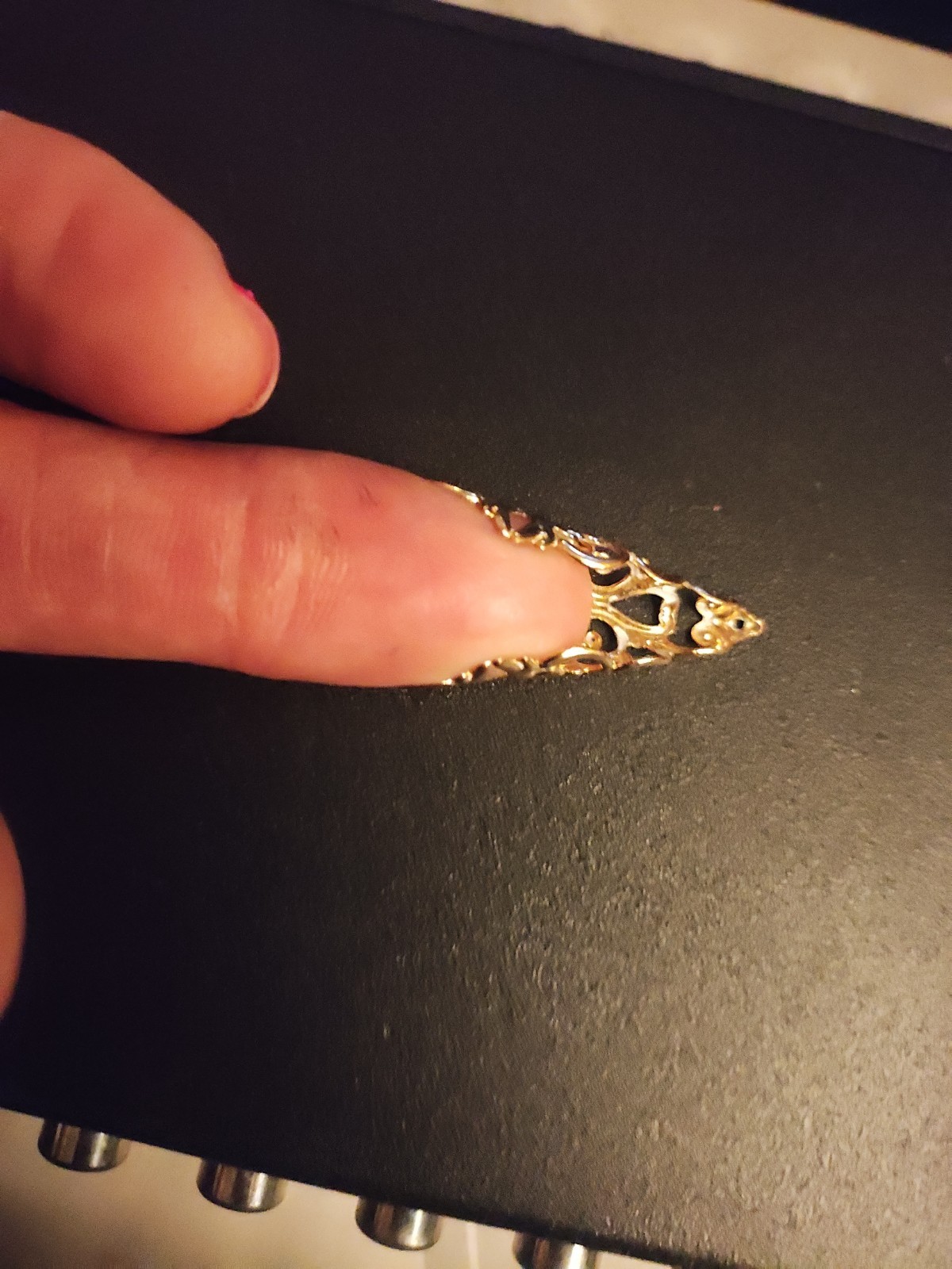 Metal Designer Fingernail Cover Gold