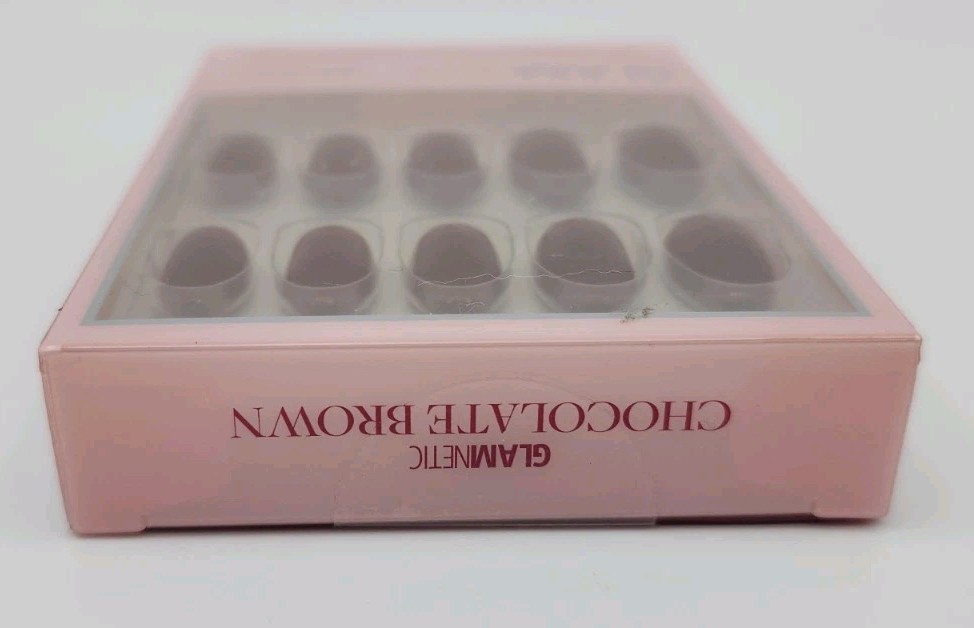 Glamnetic Chocolate Brown Press-On Short Oval Nails Set