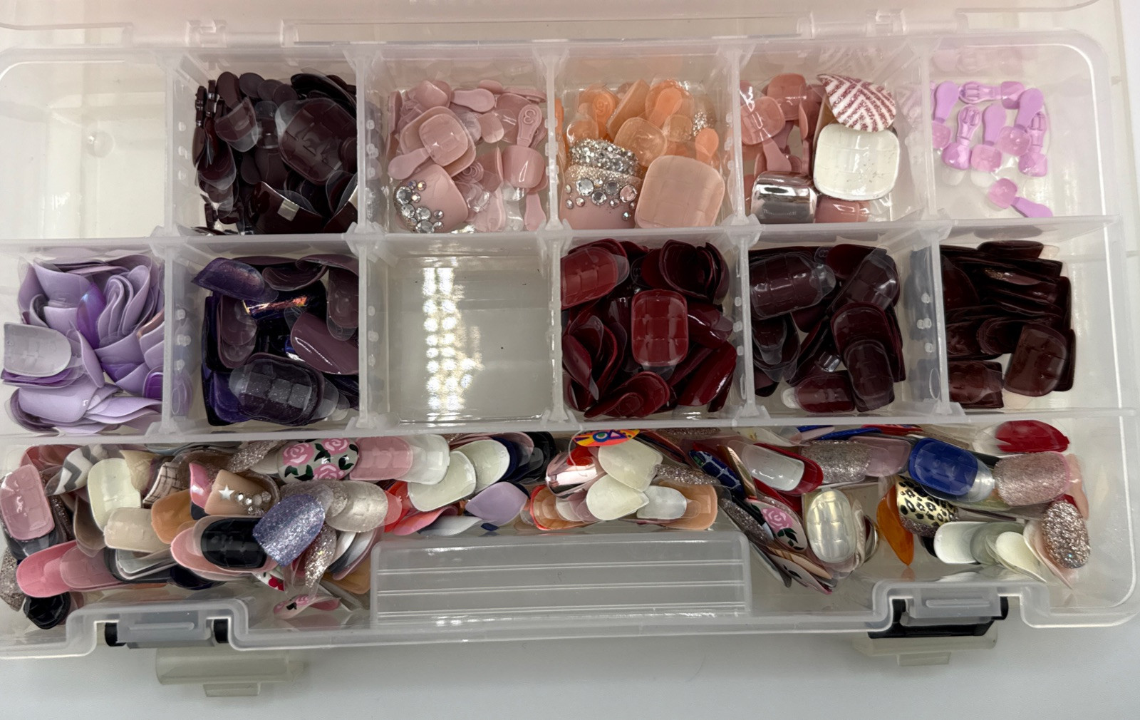 Huge Lot of Mixed Press On Nails w/ Glue, Stickers, & Stalwart 4 Draw Tool Box