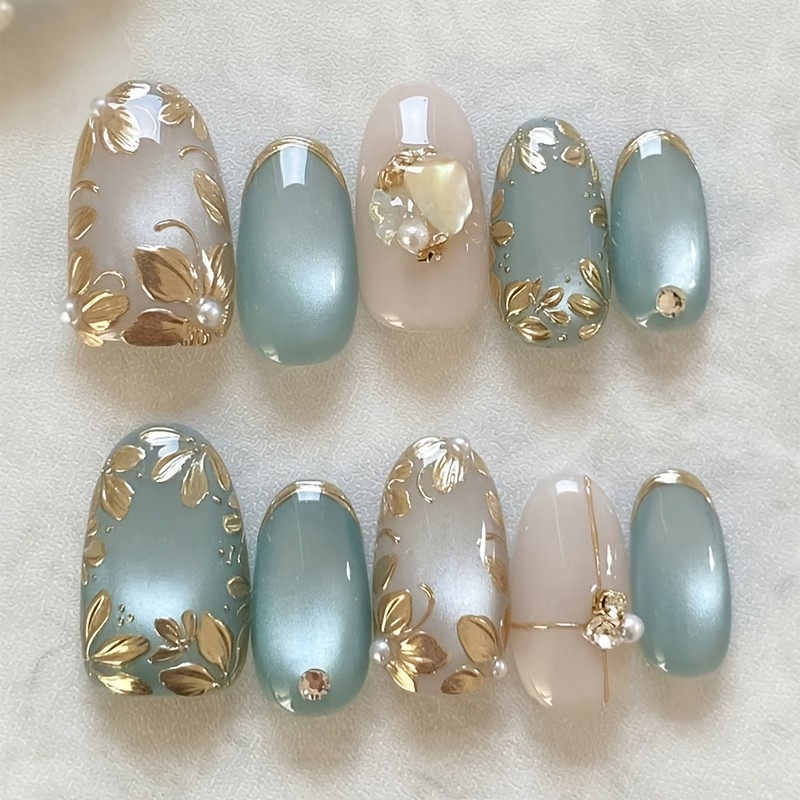 10pcs Fashion Cat Eye Flora 3D Rhinestone Nail Woman Daily Gift New