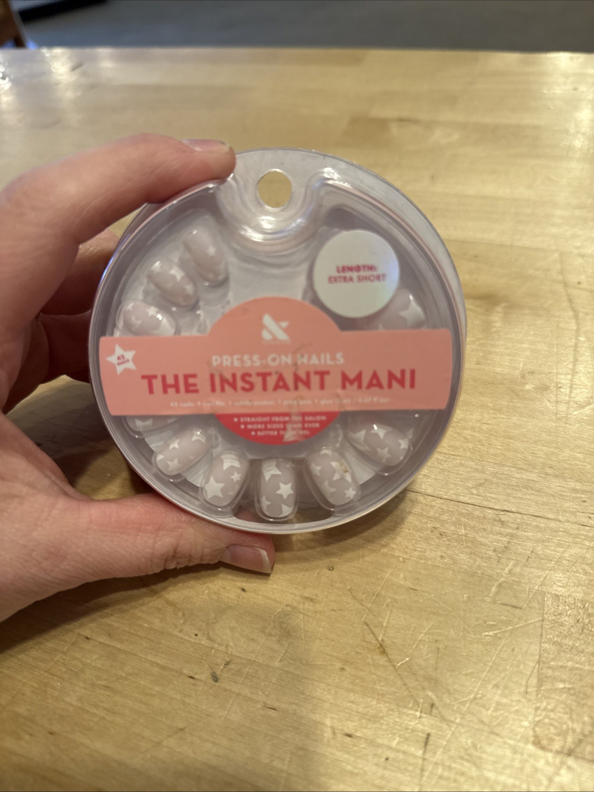 Olive & June Instant Mani Round Extra Short Press-On Nails, White, Super Stars