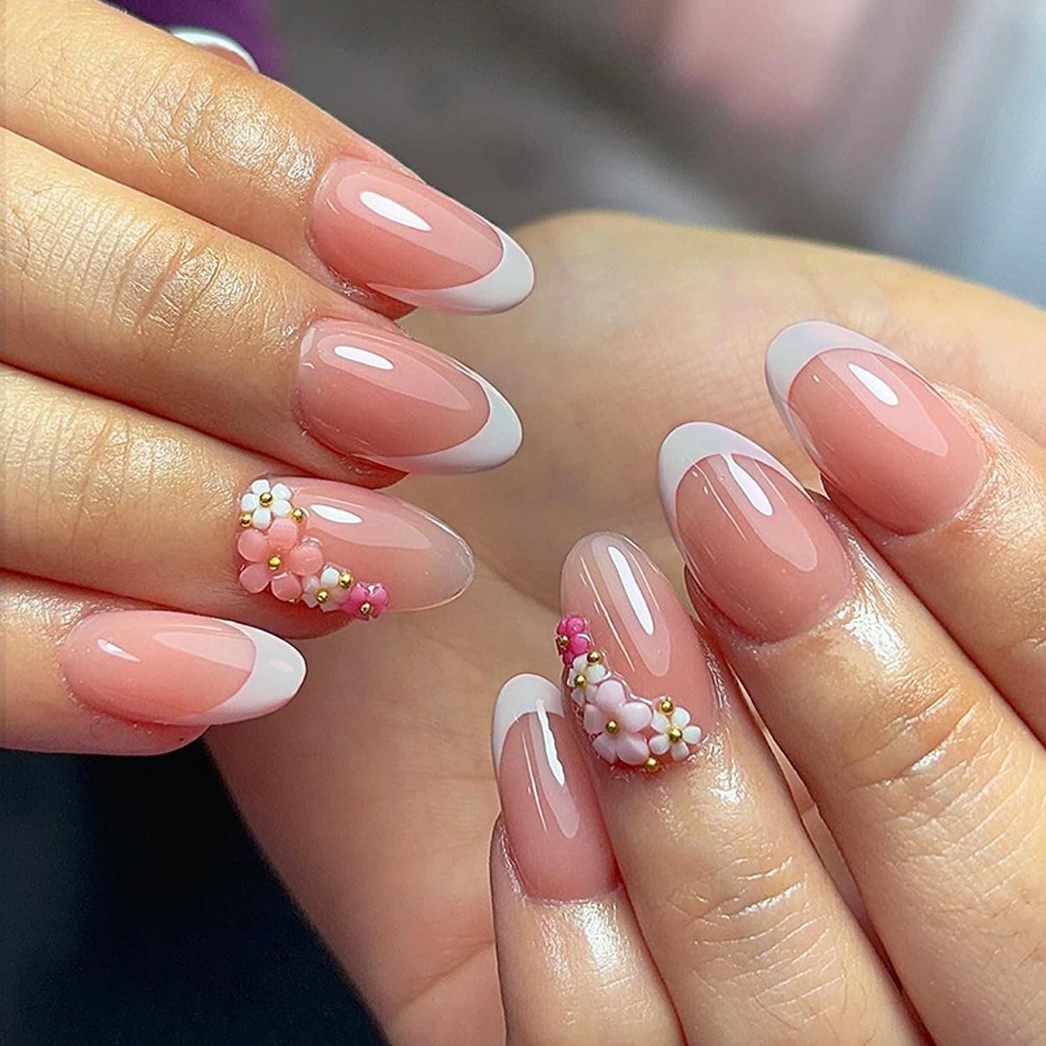 French Tip Press on Nails Short Fake Nails 3D Charms Flowers Designs False Na…