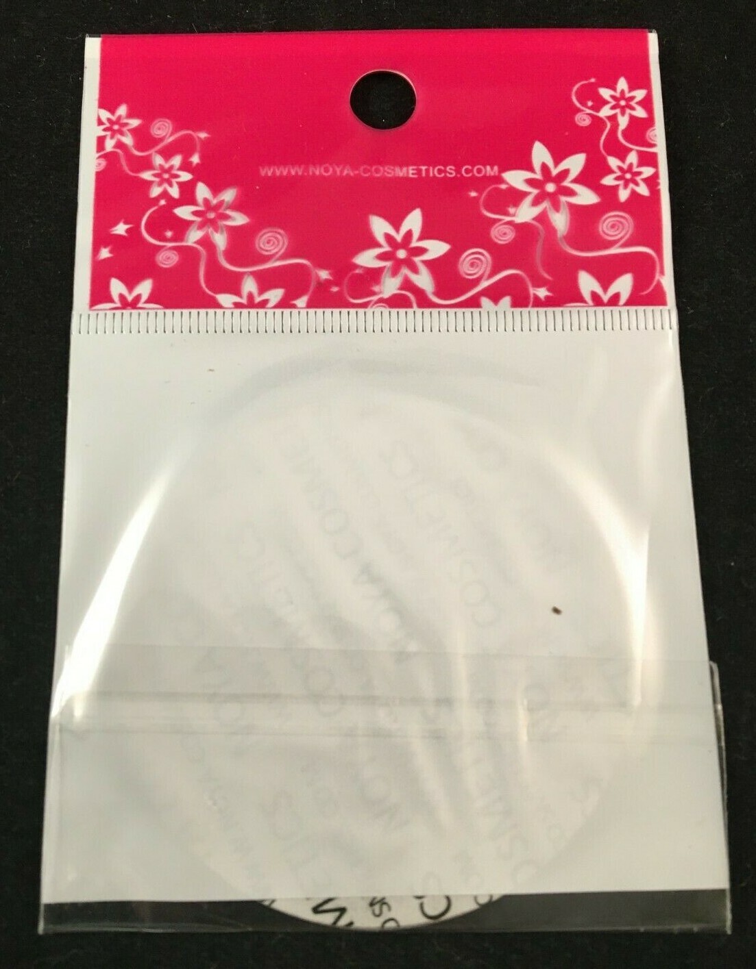 Noya – Nail Art Stamp Plate – Hearts, Stars, & Bows – Round – 2 1/8″ – NOYA63