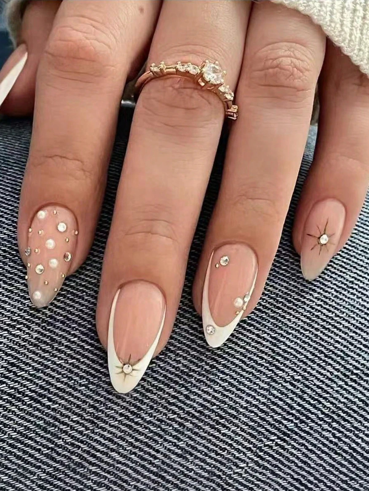 10PCS Handmade Almond Press On Nails White French Pearl Rhinestone Star Nail Tip